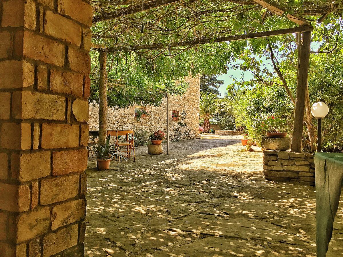 Willa Agriturismo Furfullanu Nurallào Zewnętrze zdjęcie